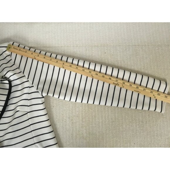 Convington Blazer Jacket Women Size M White with Black Stripes Pockets 2 Buttons - Picture 9 of 12
